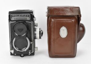 A Rolleiflex Synchro-Compur 3.5 TLR camera , with Carl Zeiss nr. 2818876 Tessar 1:3,5/f=75mm