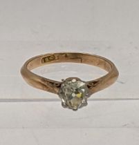 An 18ct gold and diamond ring, total weight 2.8g Location:
