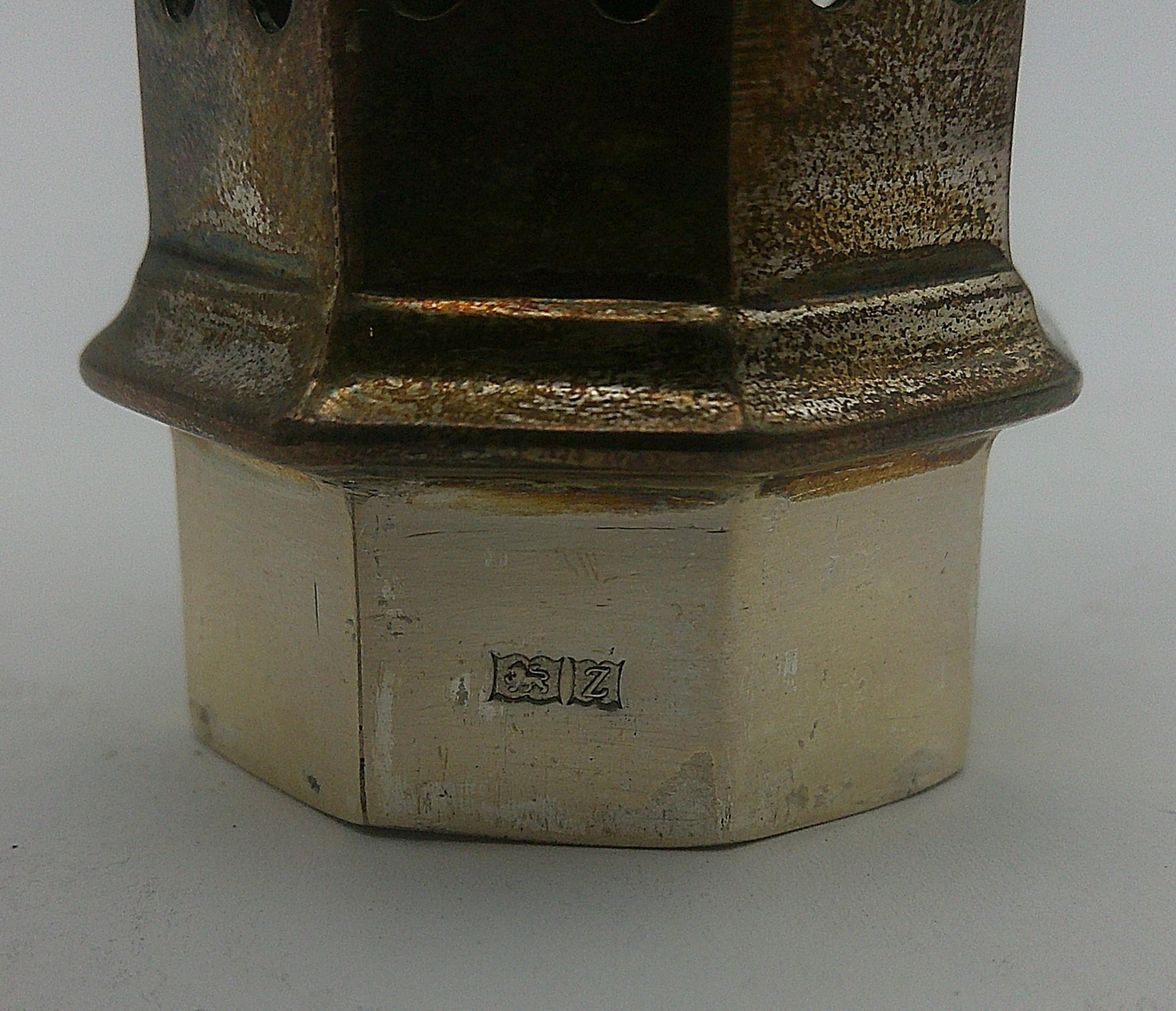 A silver sugar caster hallmarked Birmingham 1974, total weight 140.1g Location: - Image 4 of 5