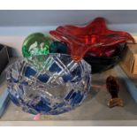 Mixed glassware to include a Val Saint Lambert blue cut crystal board, Wedgwood dolphin, a red/amber