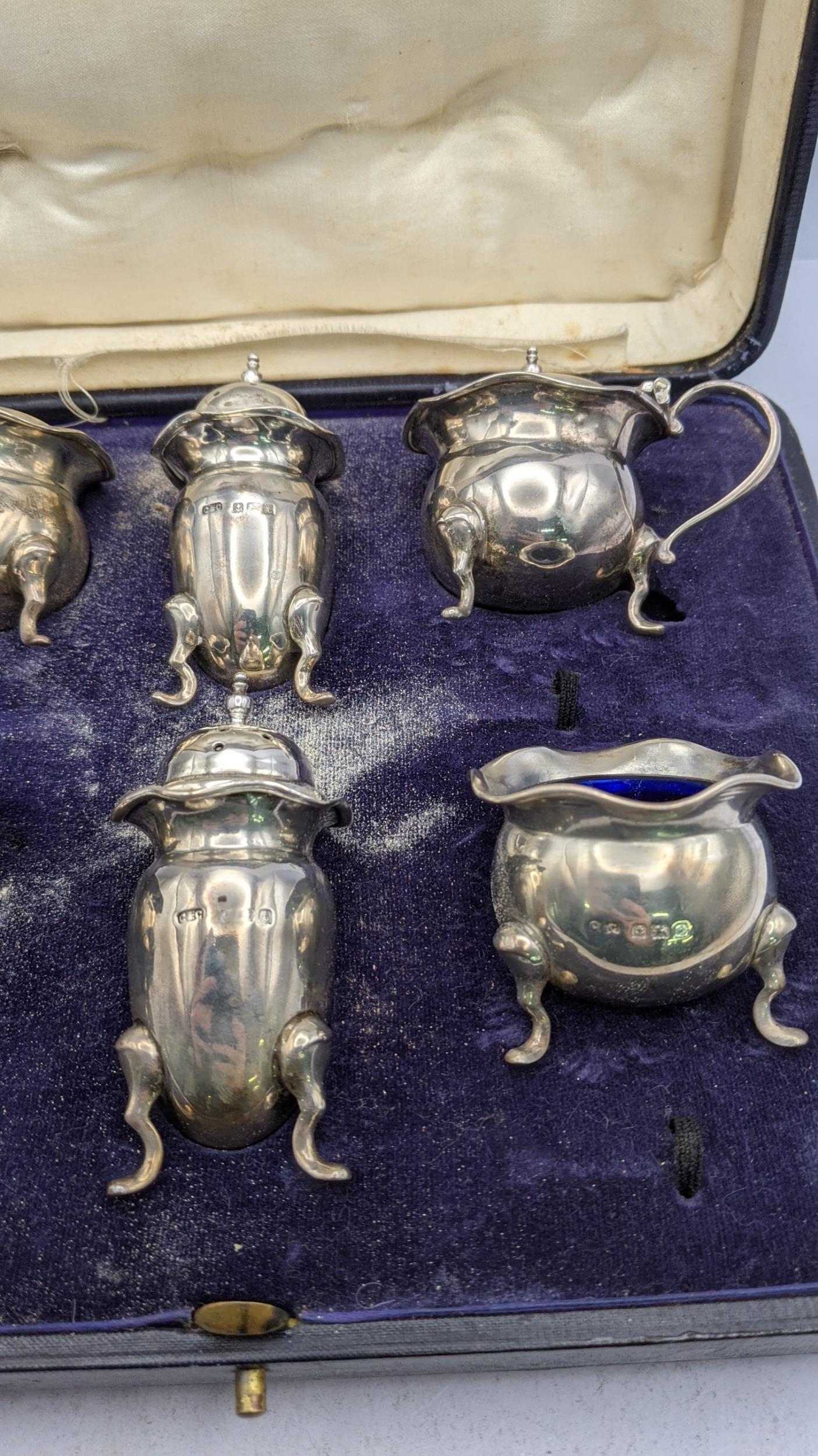 A six piece condiments hallmarked Birmingham 1918, total weight excluding glass 226g, box A/F - Image 3 of 3