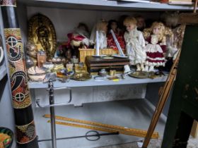 A mixed lot to include various collectors dolls, a Windsor and Newton wooden artist easel, pair of
