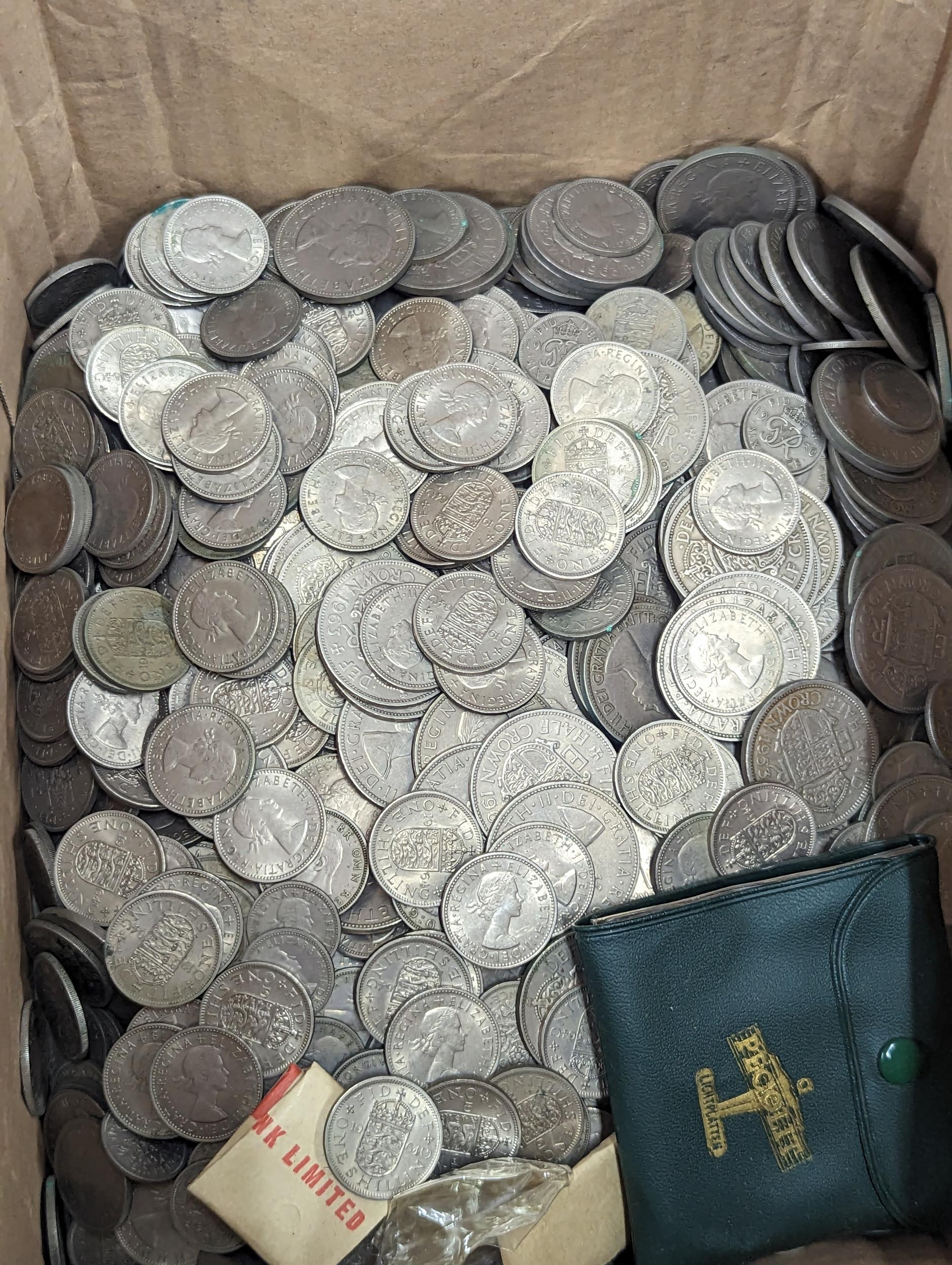 A collection of post 1947 British half crowns, shillings, sixpence along with Victorian and later - Image 3 of 5