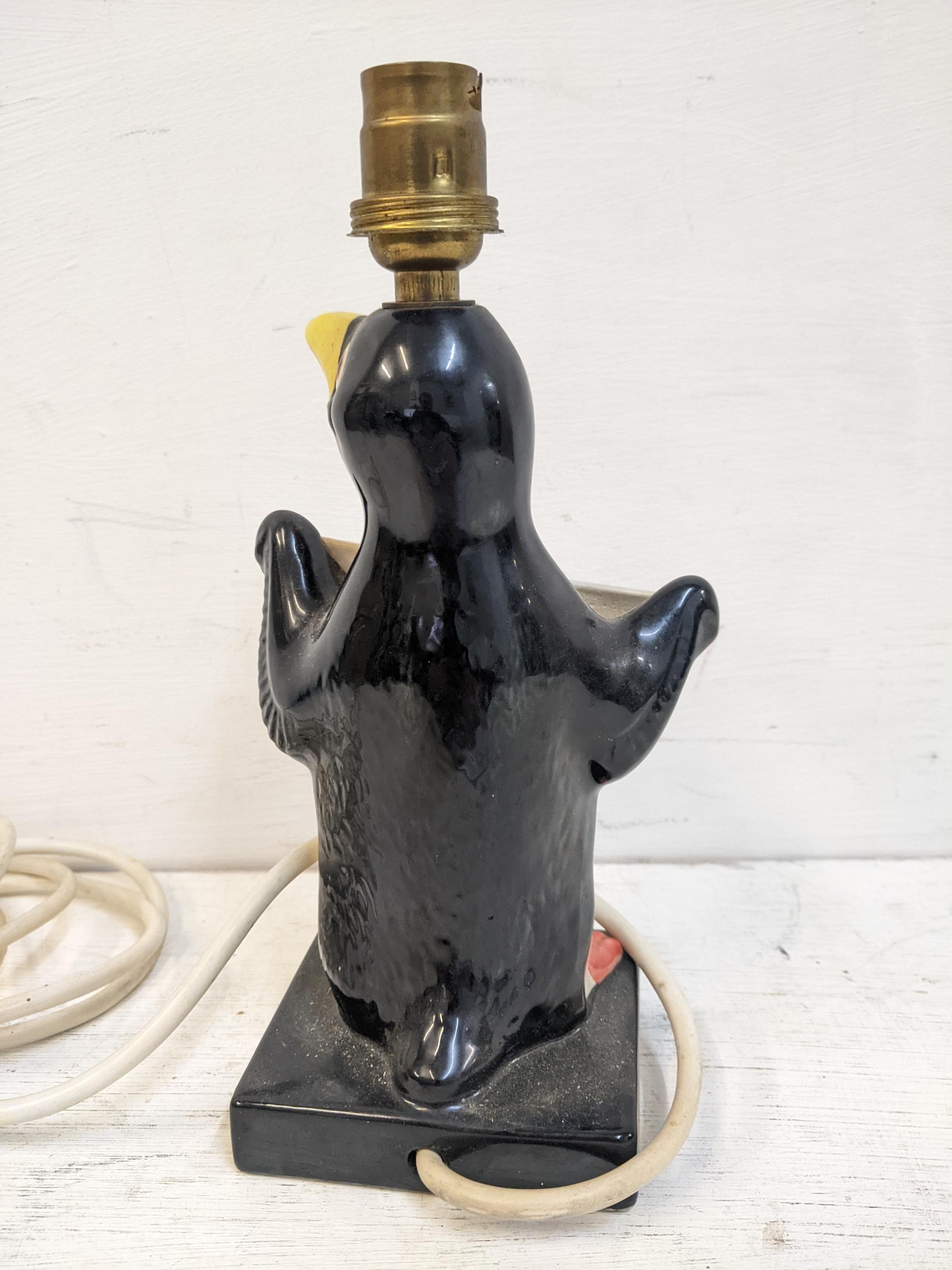 A Carlton ware Guinness advertising lamp in the form of a Penguin My Goodness - My Guinness - Bild 2 aus 3