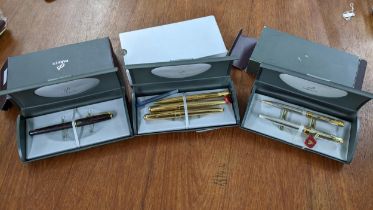 Eight vintage Parker Sonnet sets, all with 18ct gold nibs Location: