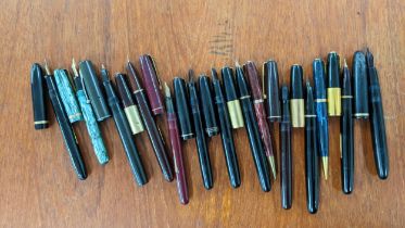 Twelve Waterman fountain pens and two pencils with 14ct nibs to include Waterman 250Z, WZ,K-877