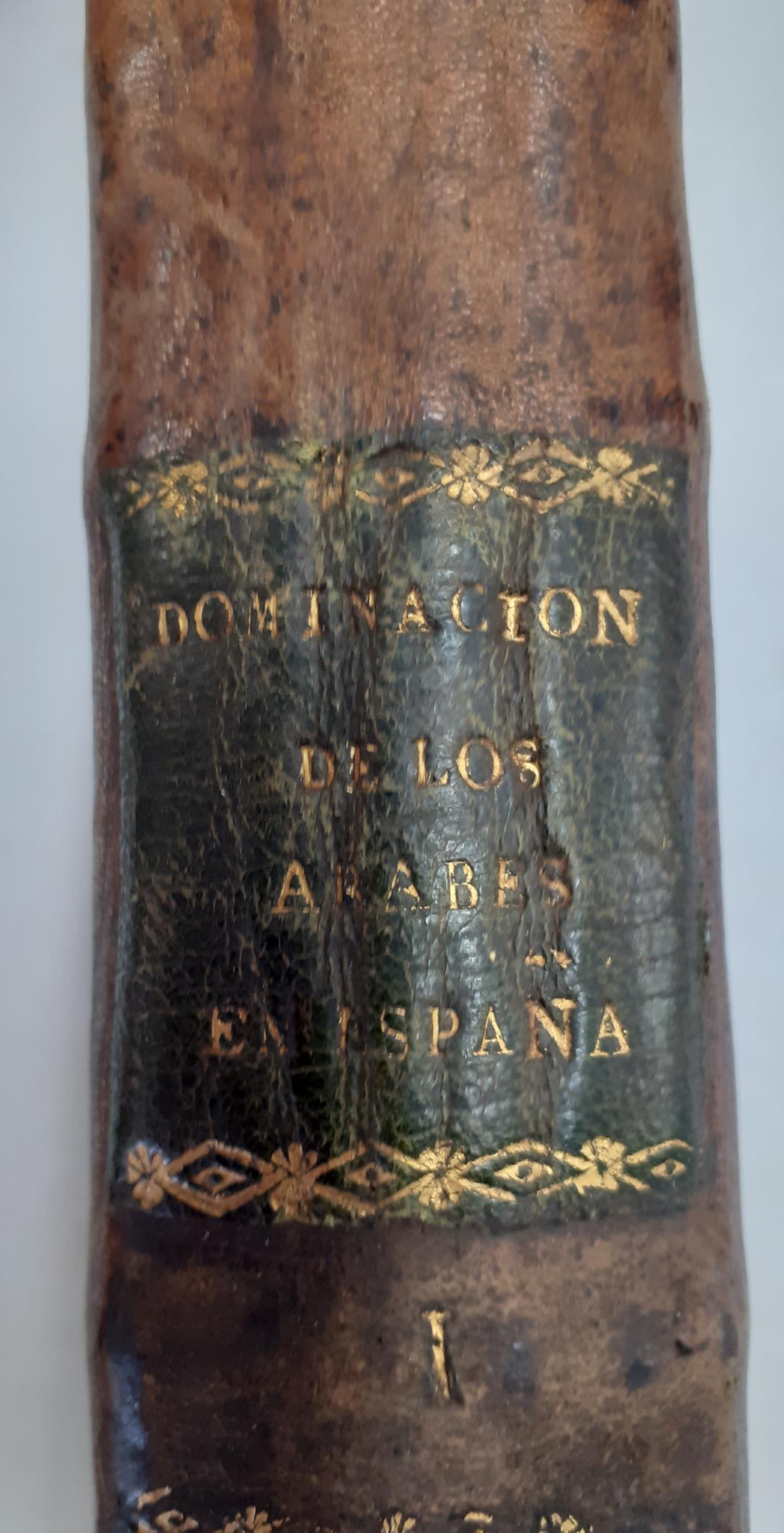 Books - 3 volumes of 1820 'Historia de la Dominaclon de lo Arabes' in Spanish for the doctor Don - Image 7 of 7
