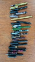 Fourteen fountain pens to include Platignum, Mentmore and others, Mentmore Major, Nordic Pen, 3