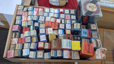 A collection of vintage radio valves in boxes to include Mazxa 6/3OL2, Pinnacle PCF200, Marconi