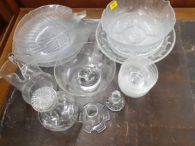 A quantity of late 20th Century glassware to include large shallow dishes and a decanter together