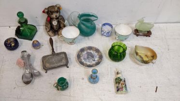 Collectables to include Victorian teacups, Chinese jade coloured duck, silver plate and glass,