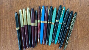 Thirteen Sheaffer fountain pens, and a pencil to include Sheaffer Ballance, Triumph and Snor Kels