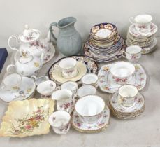 A mixed lot of china to include a Royal Albert Lavender Rose pattern tea service, a Victorian Dudson