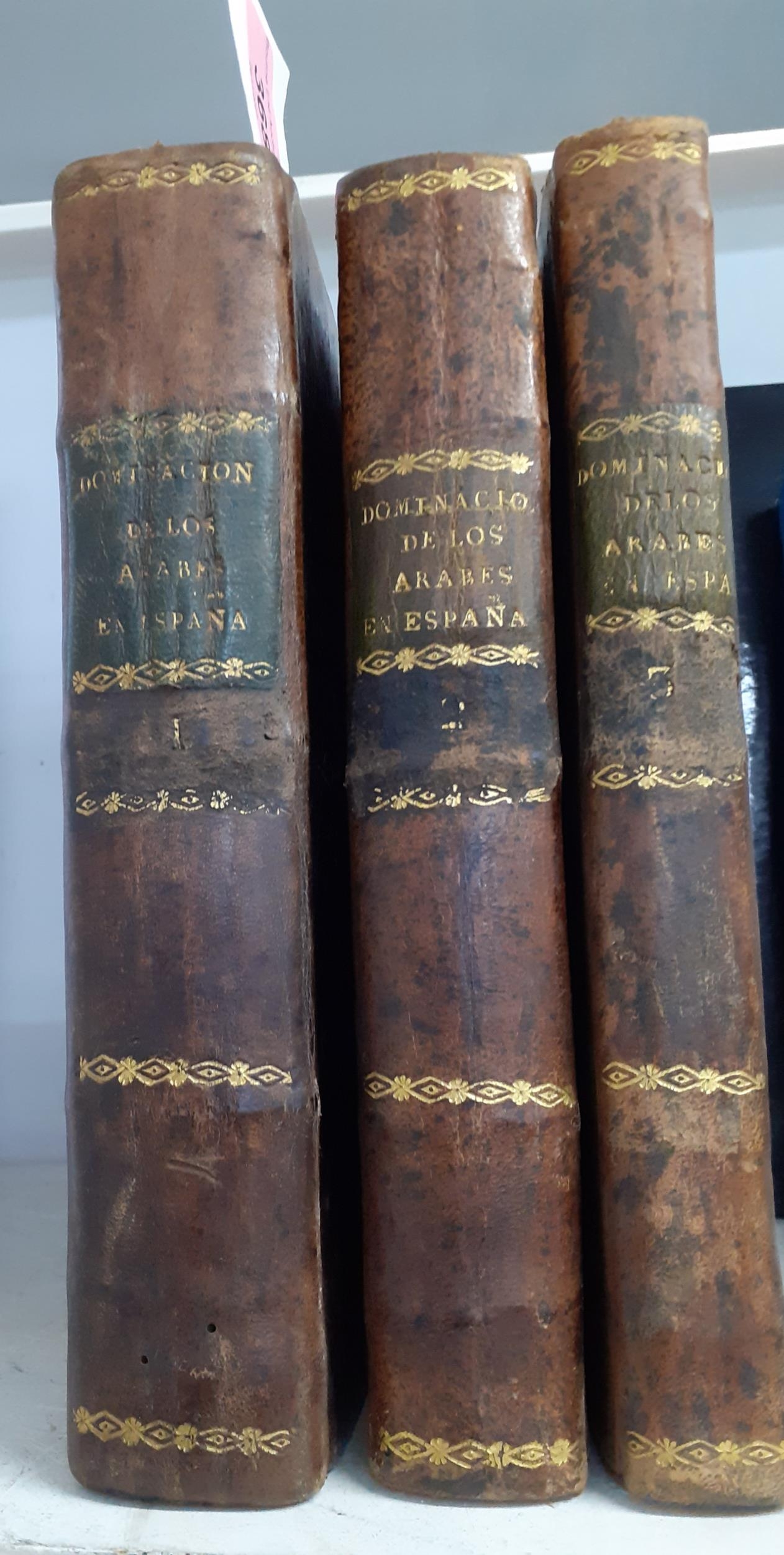 Books - 3 volumes of 1820 'Historia de la Dominaclon de lo Arabes' in Spanish for the doctor Don