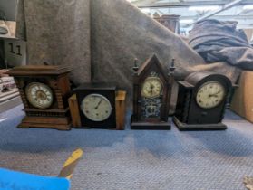 A group of four American mantle clocks to include an Art Deco inspired example, oak case Ansonia