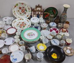 A mixed lot to include a Turkish vase, Rosenthal porcelain and other items Location: ROS