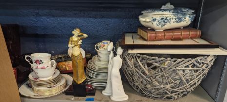 A mixed lot to include various household objects, silver plated cutlery, assorted china and other