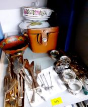 A quantity of silver plated cutlery and flatware, mixed ceramics and collectables. Location:G