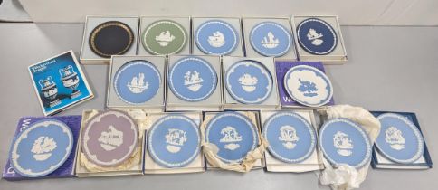 A collection of 15 Wedgwood Jasperware Mother's Day plates 1970s/80s, along with a Wedgwood