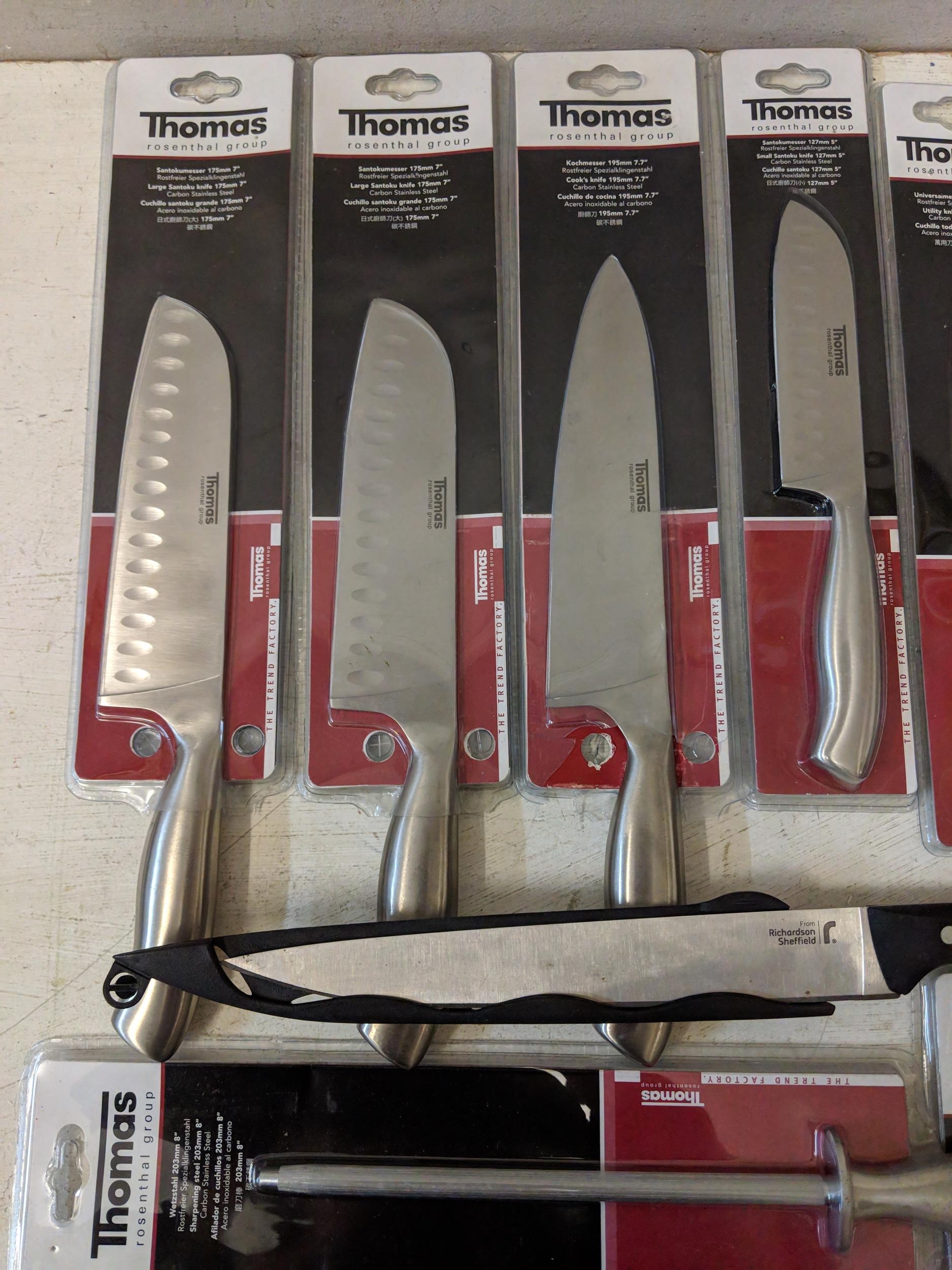 Sixteen as new Thomas kitchen knives, scissors and steel and two other knives Location: - Bild 2 aus 5