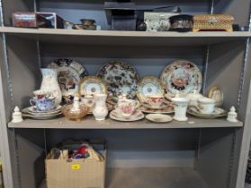 Mixed ceramics to include Royal Albert cups and saucers, Wedgwood vase and lidded pot, Royal Crown