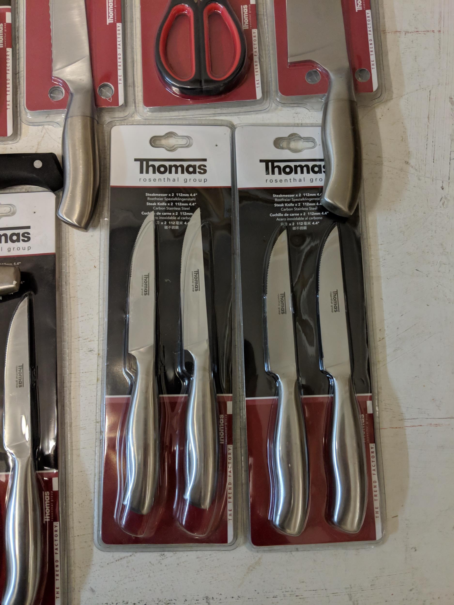 Sixteen as new Thomas kitchen knives, scissors and steel and two other knives Location: - Bild 4 aus 5