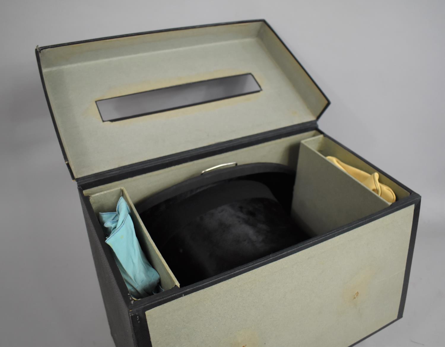 An Edwardian Black Top Hat by Lincoln Bennett in Original Fitted Carrying Case, Interior Measurement - Image 9 of 9