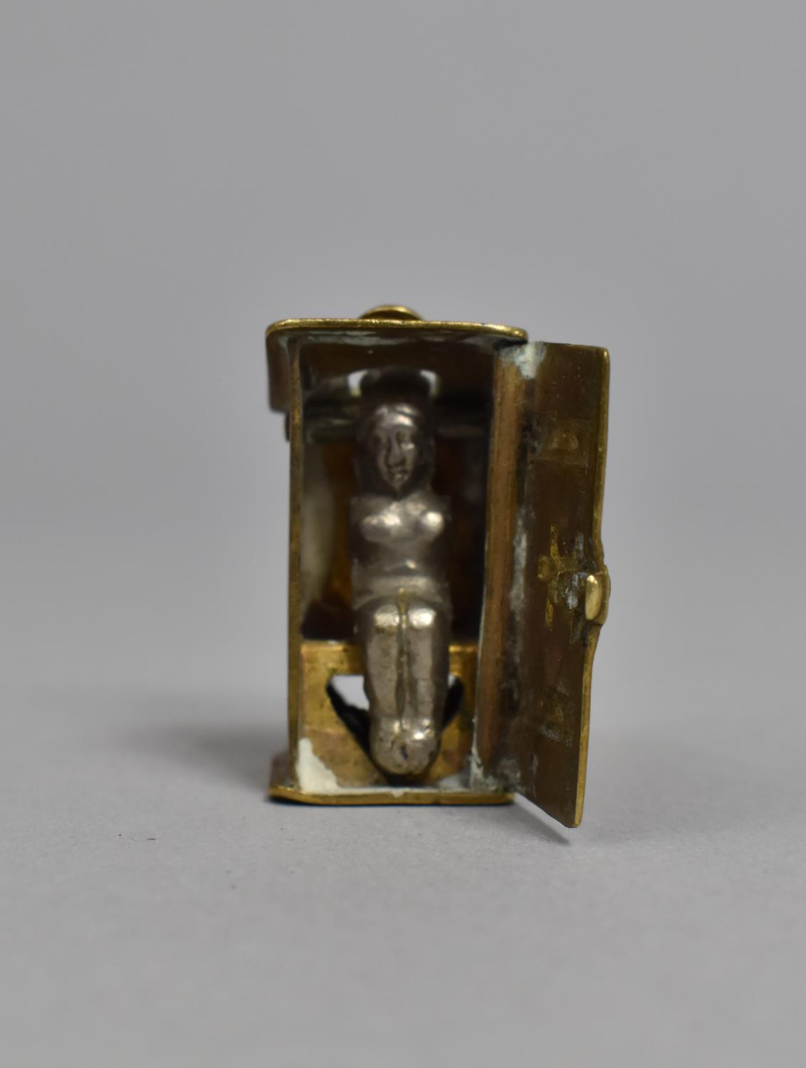 A Late 19th/Early 20th Century Novelty Cheroot Cutter Fob in the form of Nude Lady in Outhouse, - Image 6 of 6