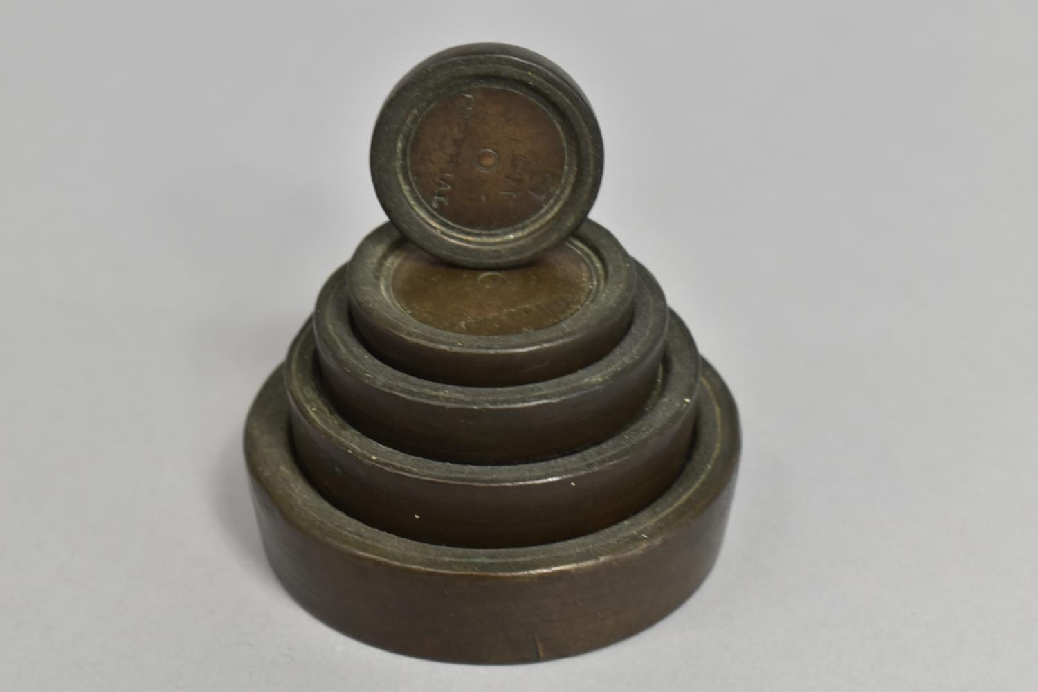A Set of Five Vintage Circular Scale Weights, Imperial For George V - Image 2 of 6