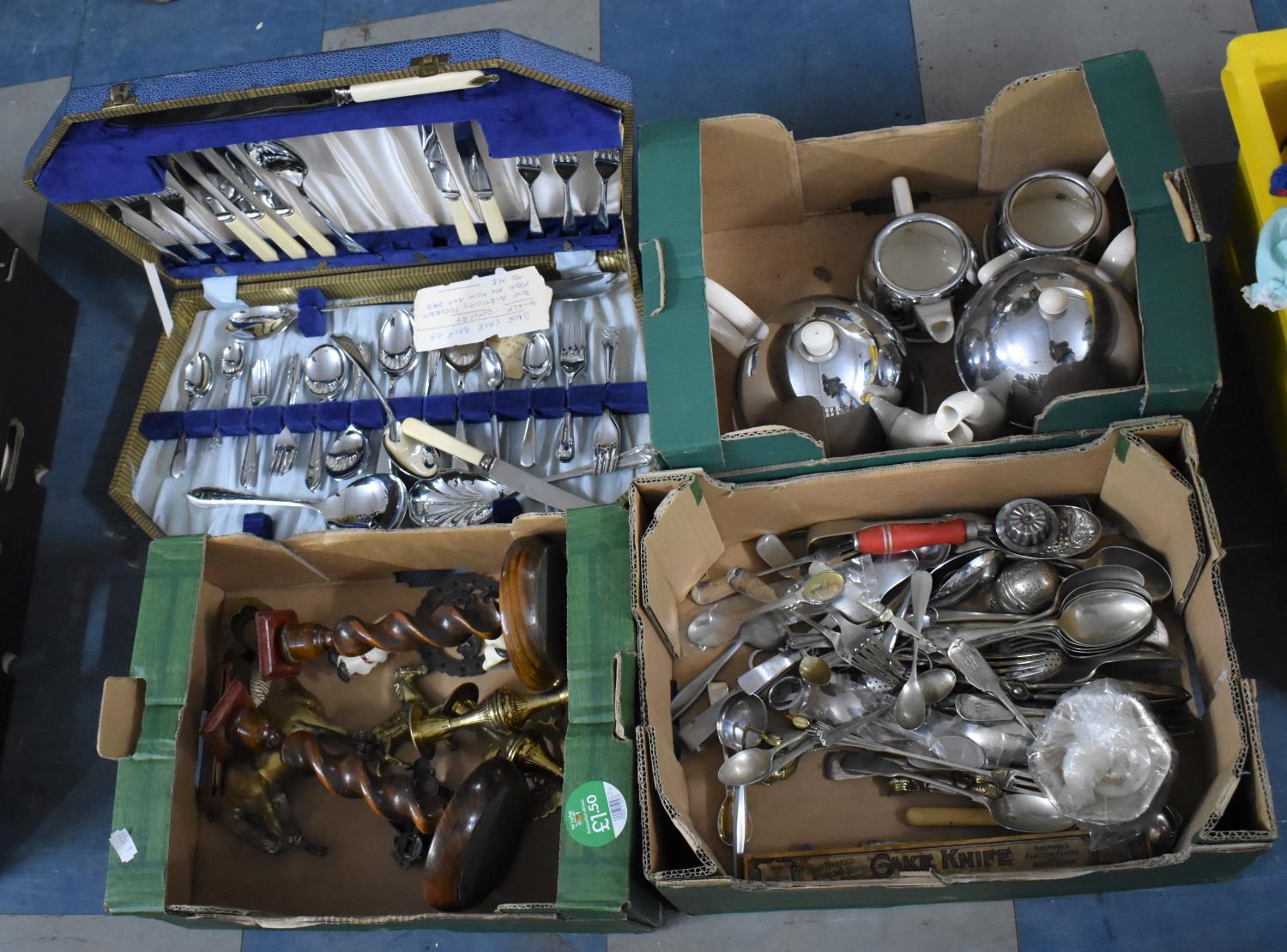 A Collection of Various Metalwares to comprise Canteen of Cutlery (incomplete), Silver Plate Mounted