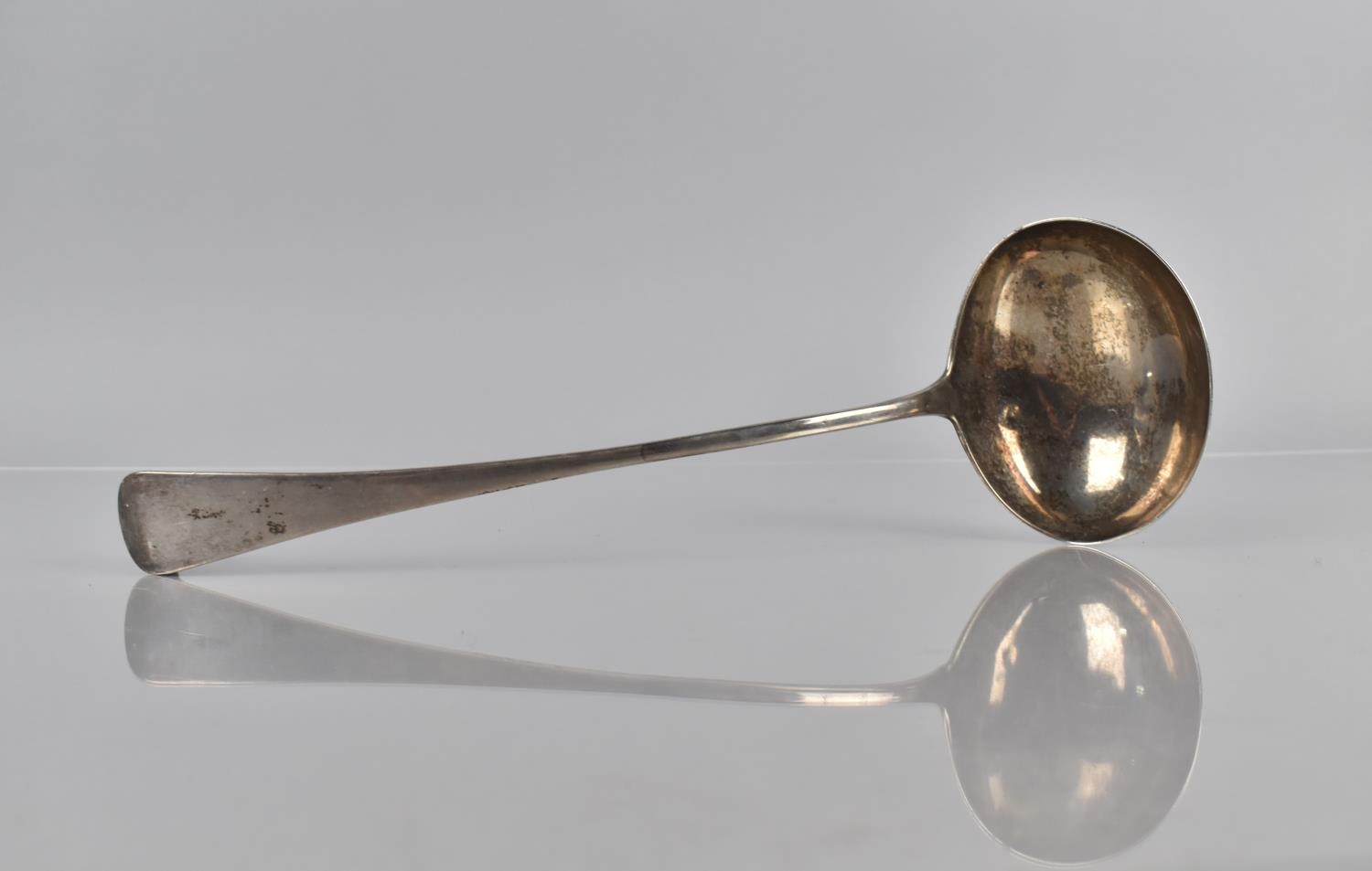 A Georgian Silver Ladle, Hallmark Rubbed, 33cms Long, 193gms - Image 2 of 5