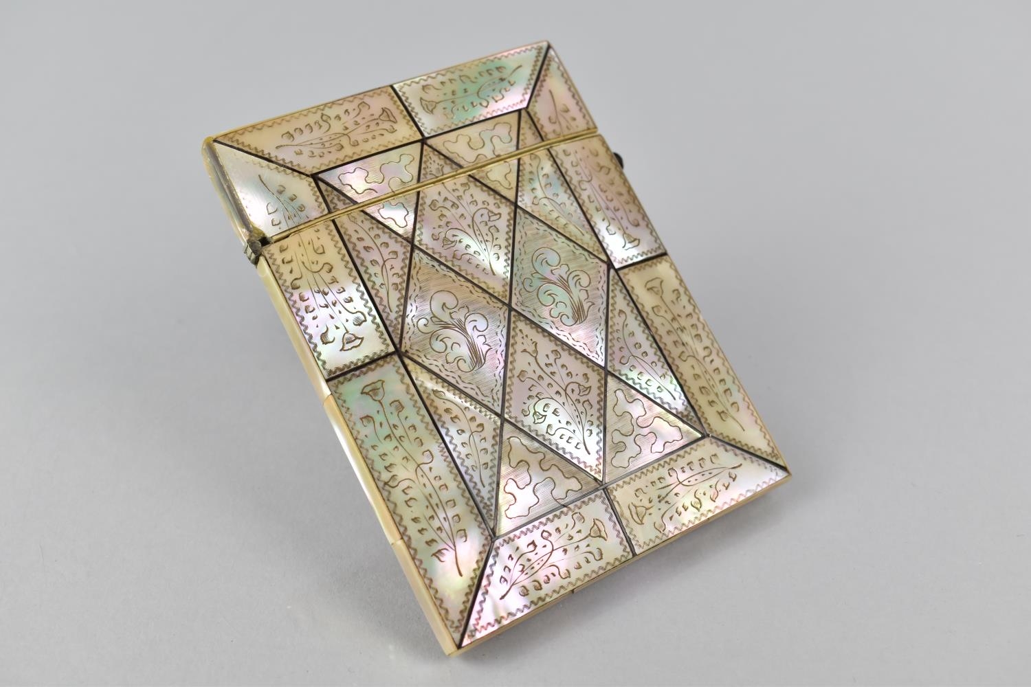 A 19th Century Mother of Pearl Card Case with Engraved Decoration, 11x8cms - Image 2 of 4