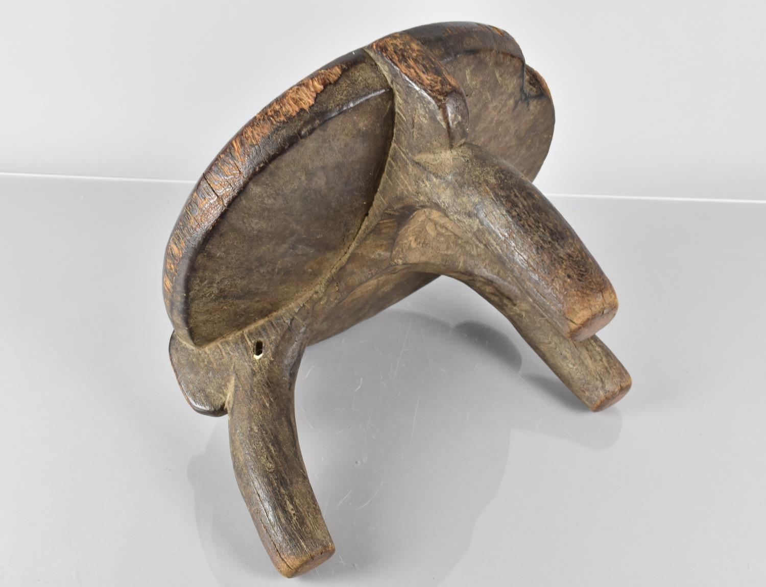 A Late 19th Century African Carved Wood He-He Stool from Tanzania, with a Well Patinated Dished - Image 7 of 7