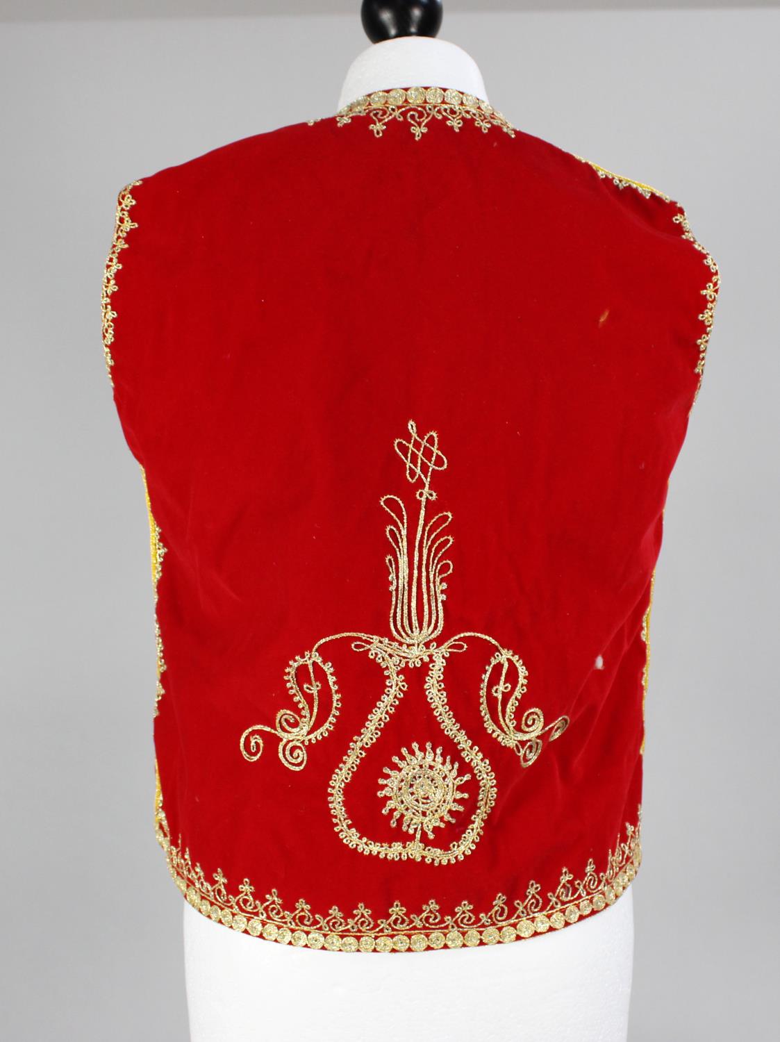 An Embroidered Chinese Waistcoat - Image 3 of 3