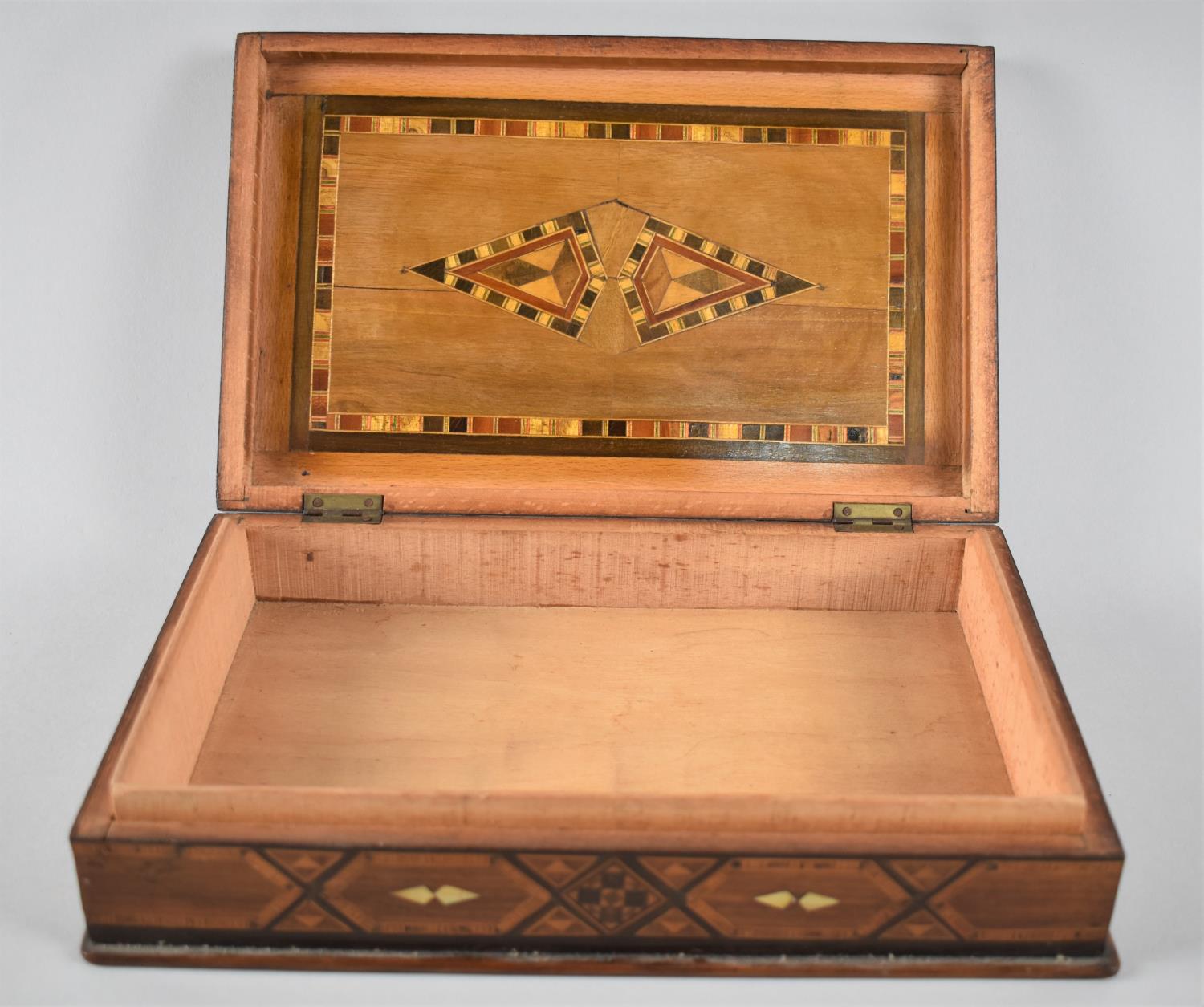 A Late 20th Century Mother of Pearl Inlaid Indian Box, 27.5cm wide - Image 3 of 3