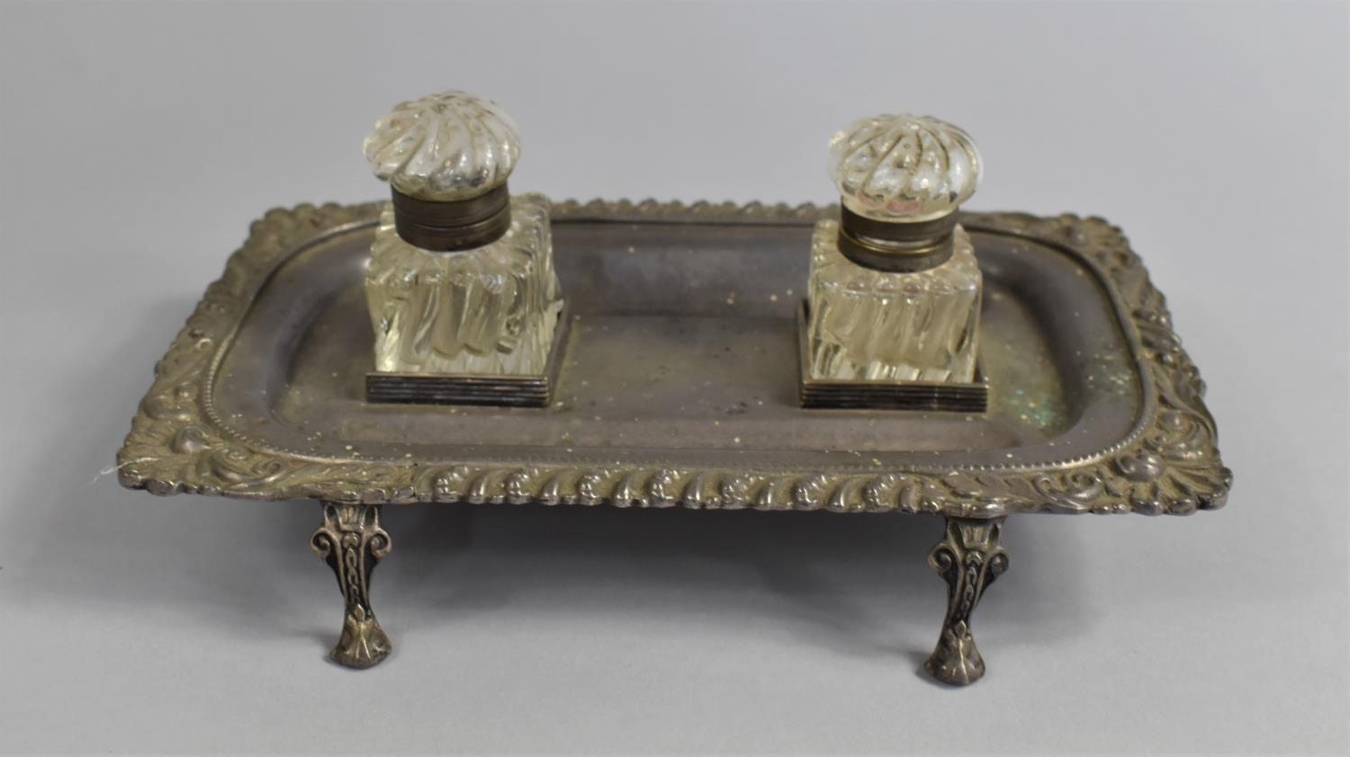 A Late 19th/Early 20th Century Silver Plated Pen and Ink Desktop Tray on Four Scrolled Feet, Two Ink - Image 4 of 4