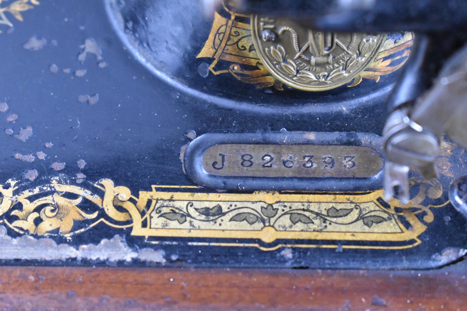 A Vintage Cased Manual Singer Sewing Machine - Image 2 of 2