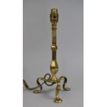 An Early 20th Century Brass Carriage Lamp on Tripod Scrolled Feet, 31ms High