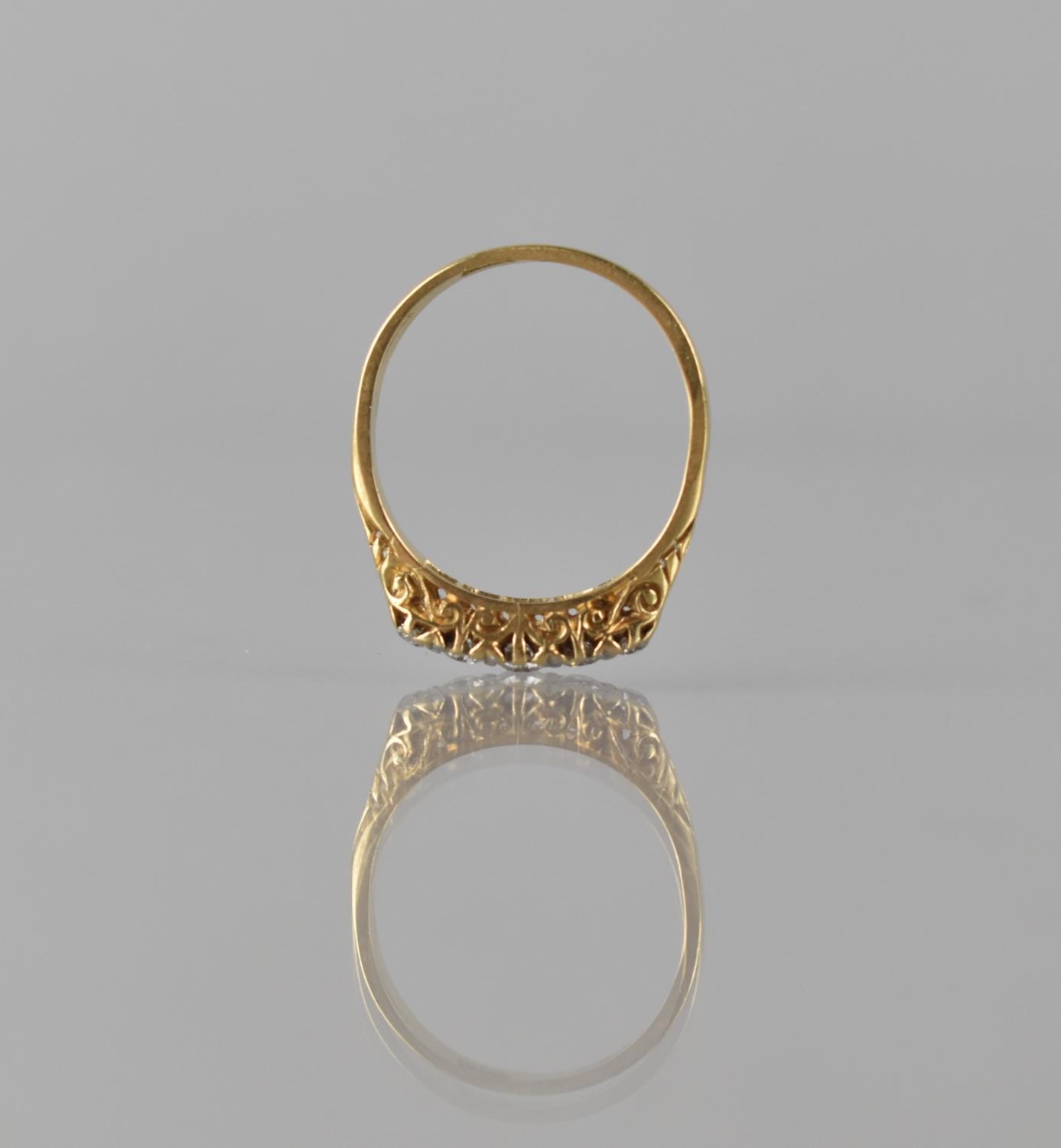 An Early 20th Century Five Stone Diamond and 18ct Gold 'Half Hoop' Ring, Graduated Old European - Bild 4 aus 4