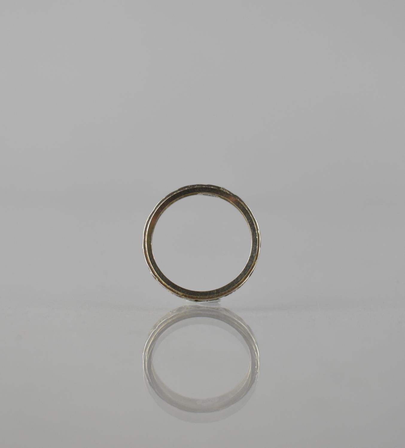 An Early 20th Century 18ct Gold and White Stone Eternity Ring, 13 Round Cut White Stones Grain Set - Bild 2 aus 2