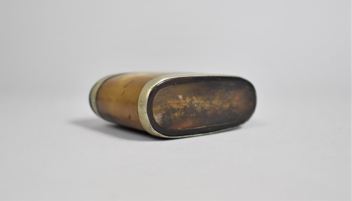 A 19th Century Silver Plate and Horn Snuff Box of Boat Shape, 7.5cms Wide - Image 7 of 9
