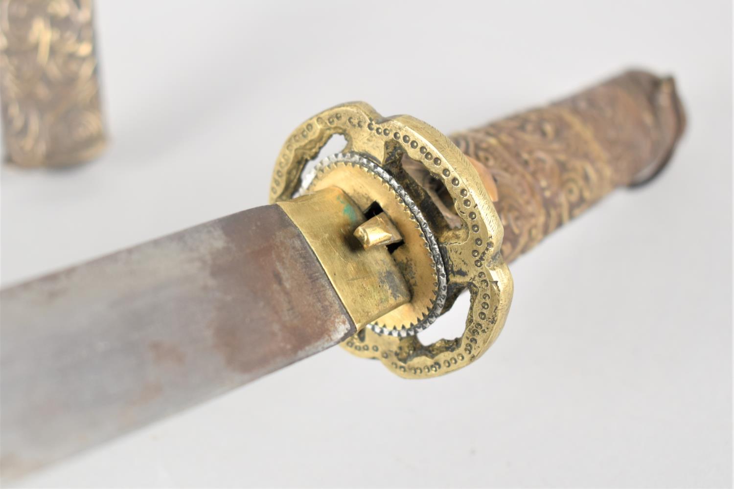 A Vintage Japanese Tanto with Brass Hilt and Scabbard decorated in Floral Motif, Steel Blade, - Image 3 of 4