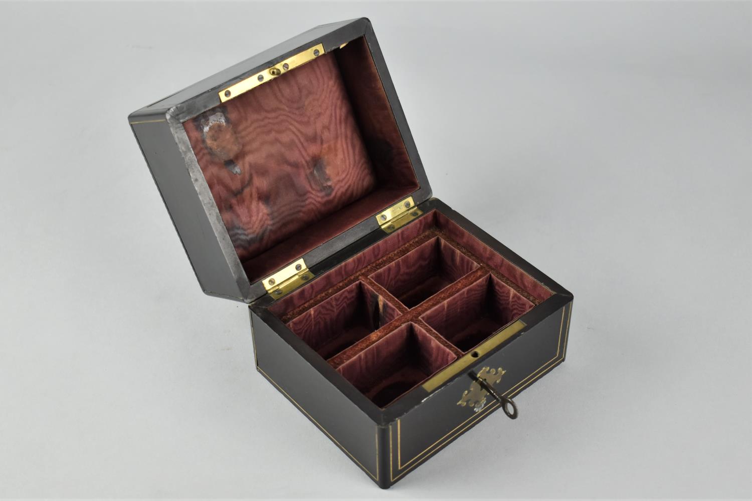 A 19th Century Ebonised Scent Bottle Box with Fitted Four Section Silk Lined Interior, Brass - Bild 5 aus 6