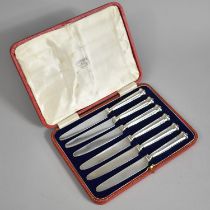 A Cased Set of Silver Handled Cake/Fruit Knives by Thomas Bradbury & Sons, Sheffield 1929, in Good