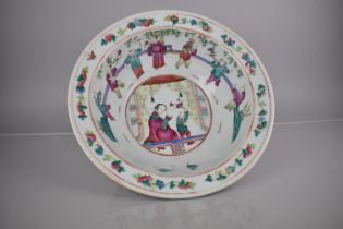 A 19th Century Qing Period Chinese Porcelain Famille Rose Bowl Decorated with Central Mother and