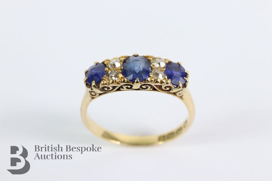 Antique 18ct Yellow Gold Sapphire and Diamond Ring - Image 3 of 4