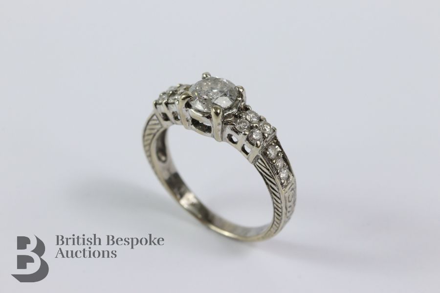 18ct White Gold Diamond Ring