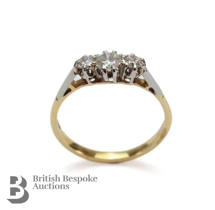 18ct Diamond Ring - Image 3 of 3