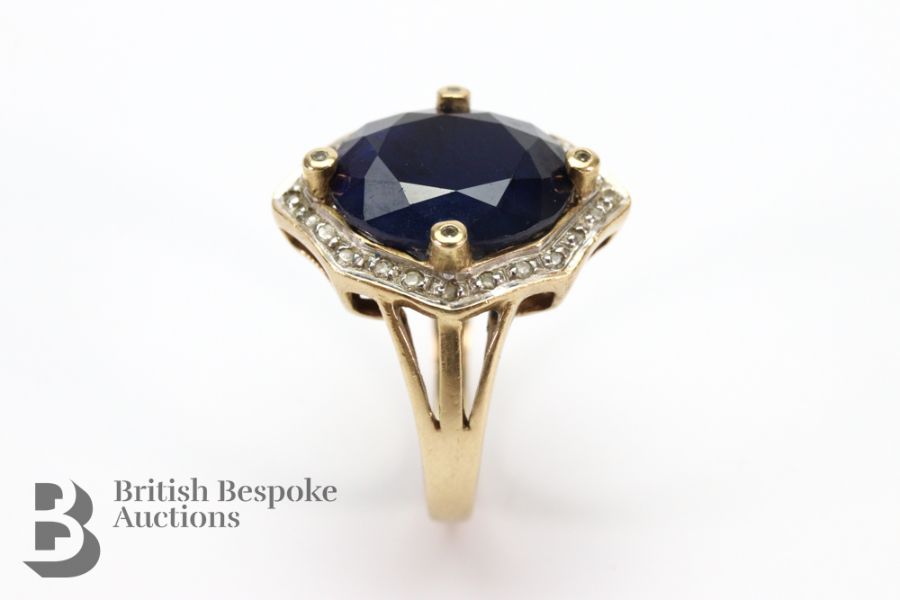 9ct Gold Sapphire and Diamond Ring - Image 3 of 3