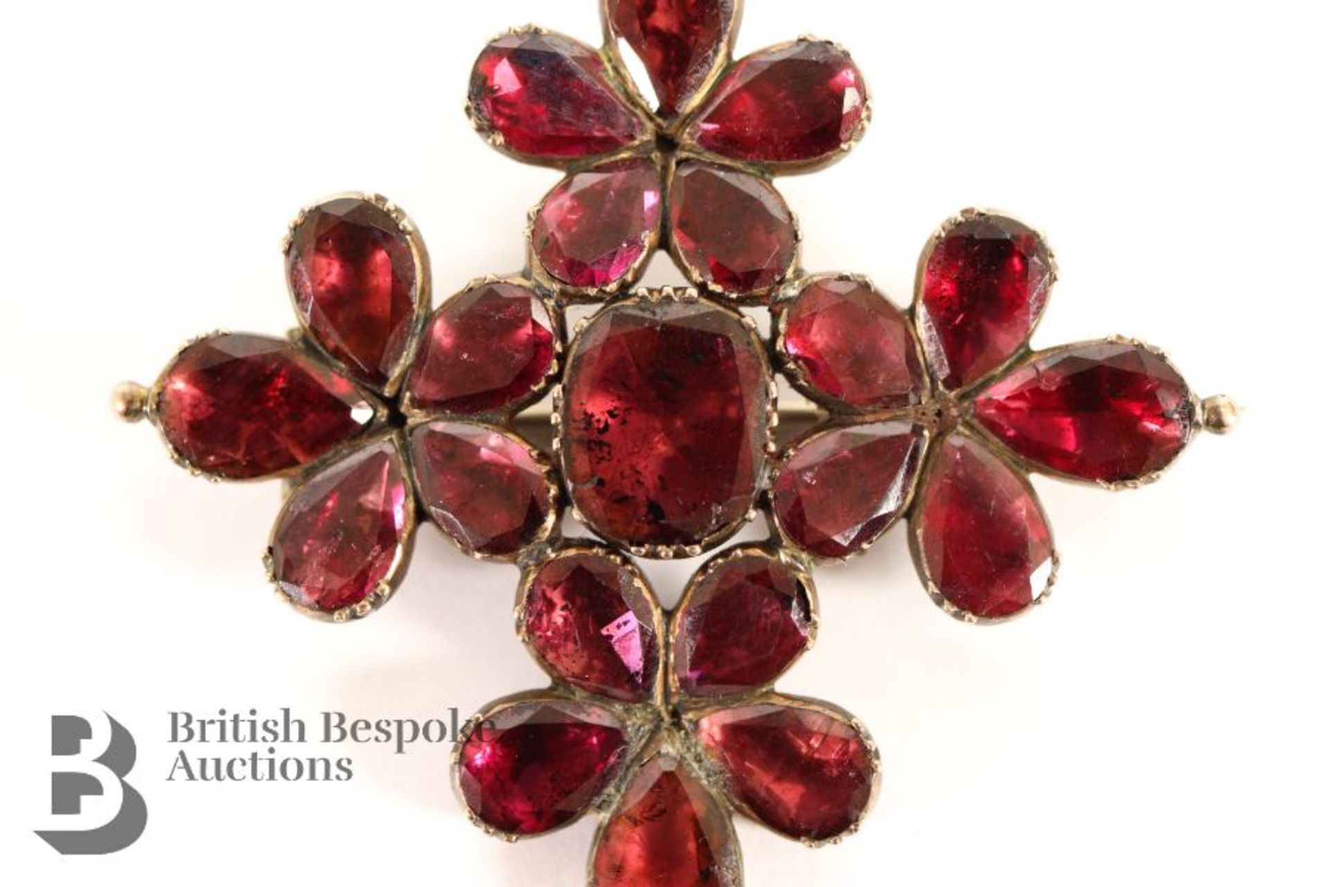 Garnet Cross Pendant Brooch - Image 2 of 3